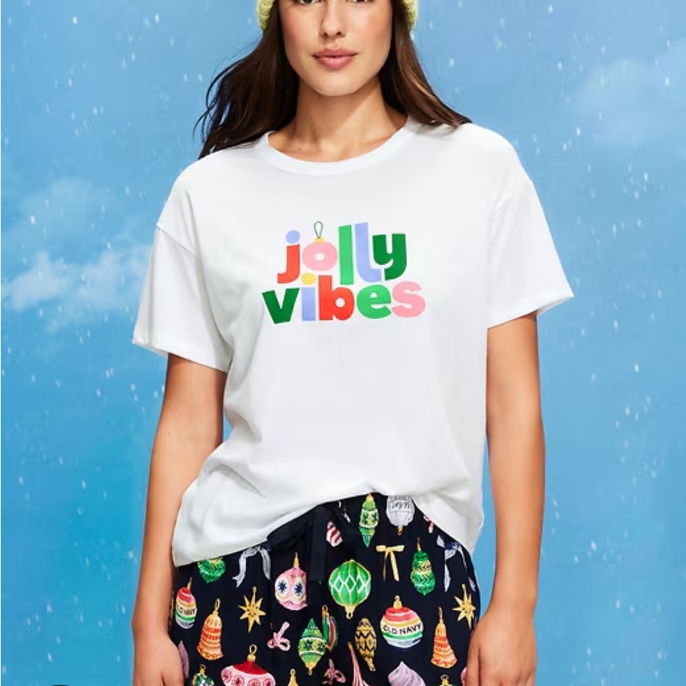 NWT Old Navy White 'Jolly Vibes' Holiday Graphic Tee
